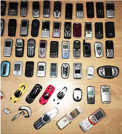 Sahibinden satılık cep telefonu koleksiyonu ilgi çekiyor